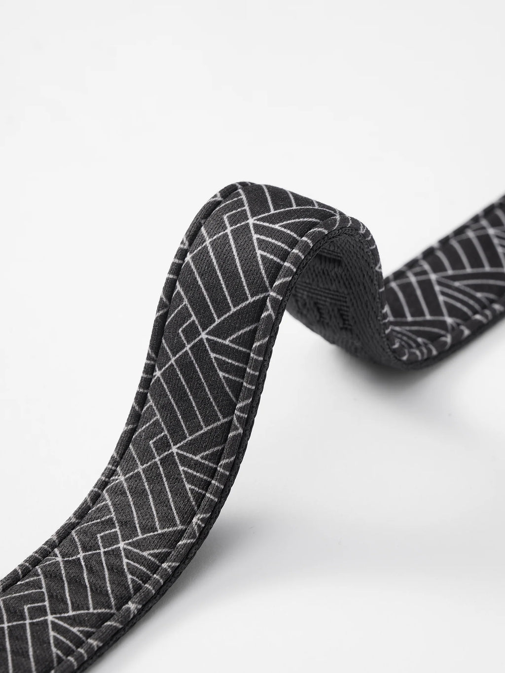 MIDNIGHT WALKER | SHORT LEASH